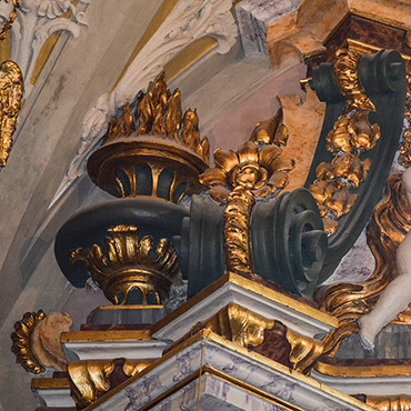 dettaglio dell'altare