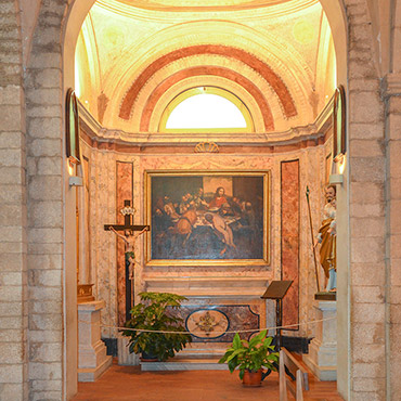 altare laterale