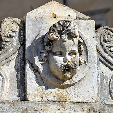 dettaglio della fontana